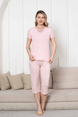 Bayan Pijama Takımı - Pembe Papatya Desen Kapri Likralı Viskon 2852B - 1