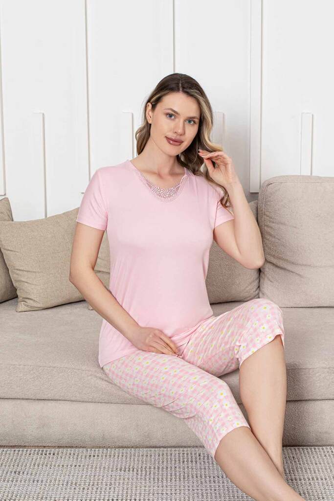 Bayan Pijama Takımı - Pembe Papatya Desen Kapri Likralı Viskon 2852B - 2