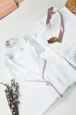 İpek Saten Boydan Düğmeli Kadın Pijama Takımı - Beyaz Erkek Yaka Fiyonklu 8004MS - Miss Merveille