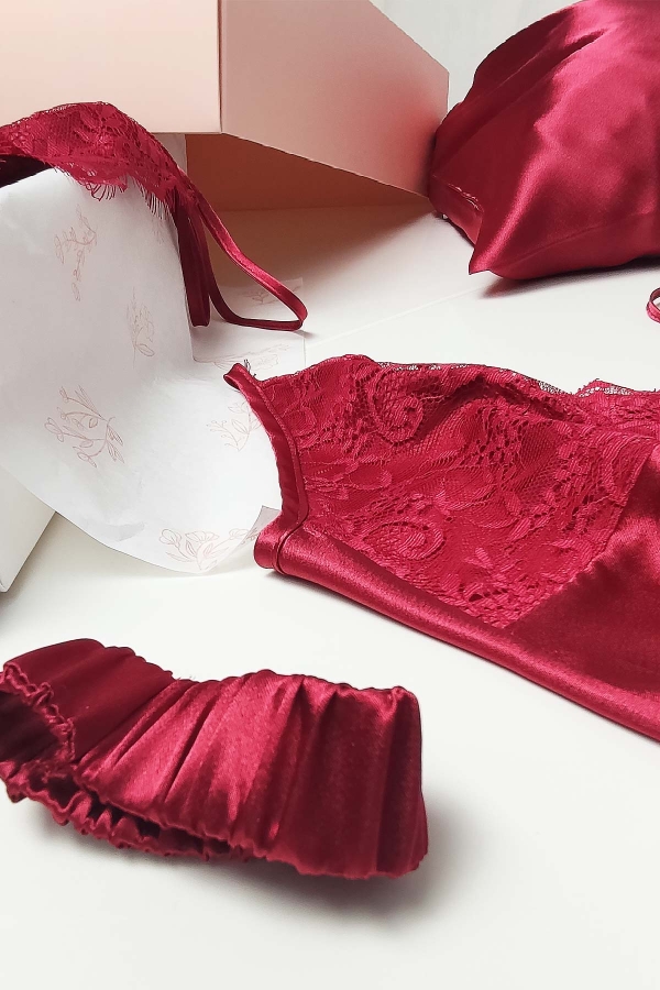 İpek Saten 8'li Çeyizlik Pijama Seti - Bordo Dantelli Sabahlık Gecelik Şort 8000MS - 4
