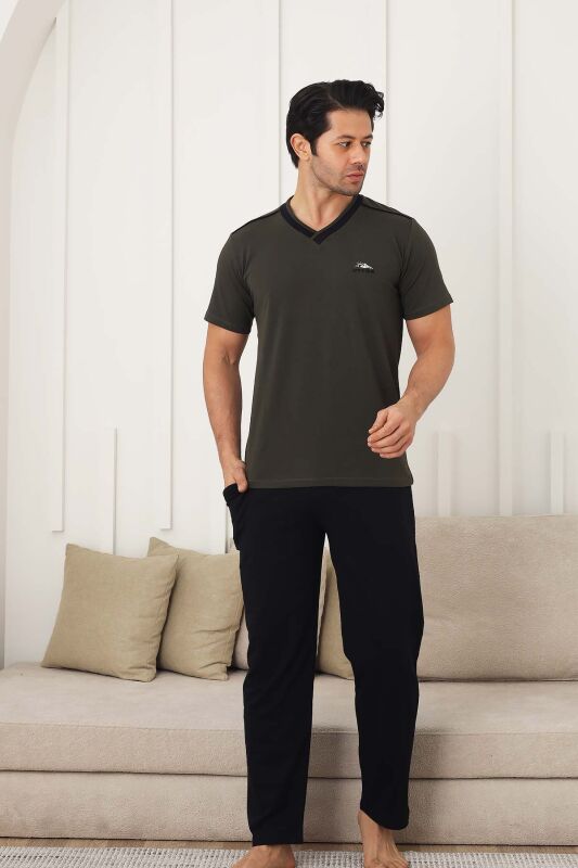 Erkek Pijama Takımı - Yeşil Arma Nakışlı Likralı V Yaka Kısa Kollu 1212KY - 1
