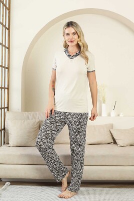 Etnik Desenli Kadın Pijama Takımı - Bej V Yaka Kısa Kollu Bambu Likralı 2866KY - Alimer (1)