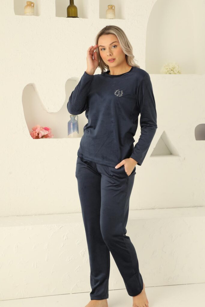 Kadife Kadın Pijama Takımı - Lacivert Nakış Desenli Cepli Süper Soft Kumaş 2598UK - 1