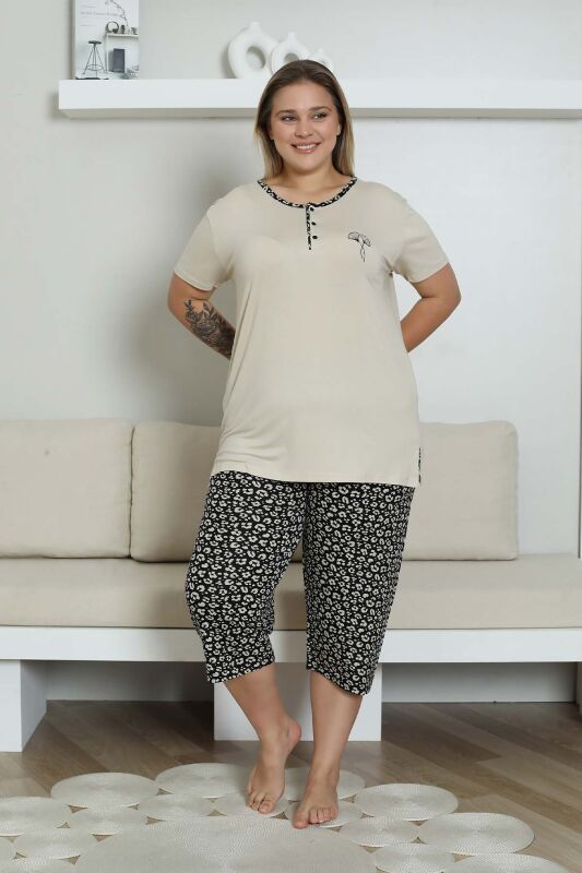 Nakışlı Kadın Pijama Takımı - Bej Büyük Beden Bermuda Kısa Kol Likralı Bambu Viskon 2857BB - 4
