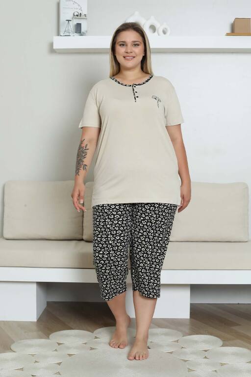Nakışlı Kadın Pijama Takımı - Bej Büyük Beden Bermuda Bambu Viskon 2857BB - Alimer
