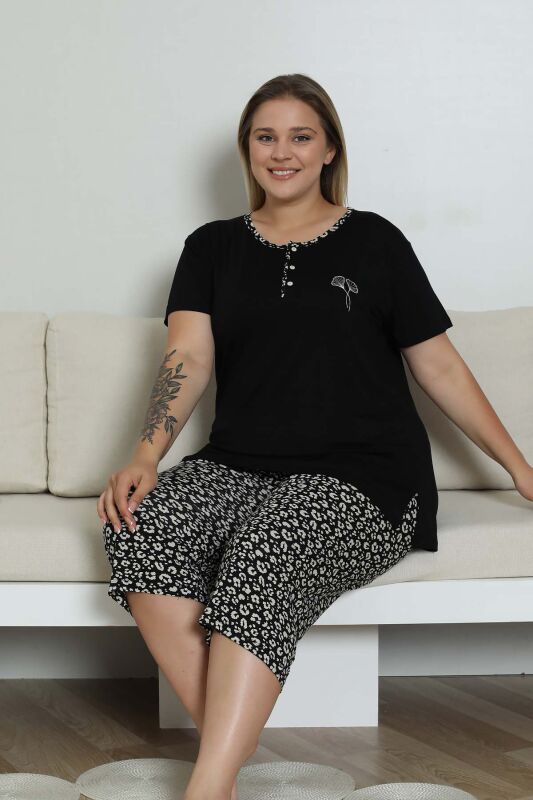Nakışlı Kadın Pijama Takımı - Siyah Büyük Beden Bermuda Kısa Kol Likralı Bambu Viskon 2857BB - 5