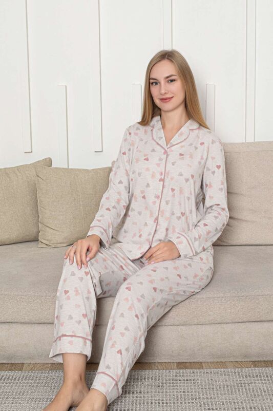 Önden Düğmeli Kadın Pijama Takımı - Bej Kalp Desenli Uzun Kol Likralı Rink Viskon 2868UY - 3
