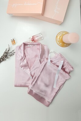İpek Saten Boydan Düğmeli Kadın Pijama Takımı - Pembe Erkek Yaka Fiyonklu 8004MS - Miss Merveille
