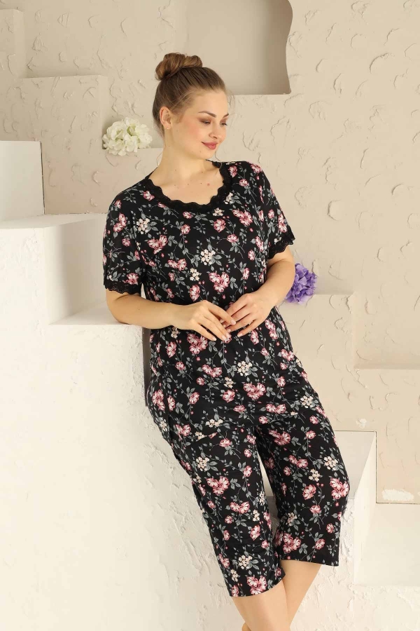 BATTAL Beden Siyah Çiçekli Bermuda Bayan Pijama Takımı 2709BB - 1